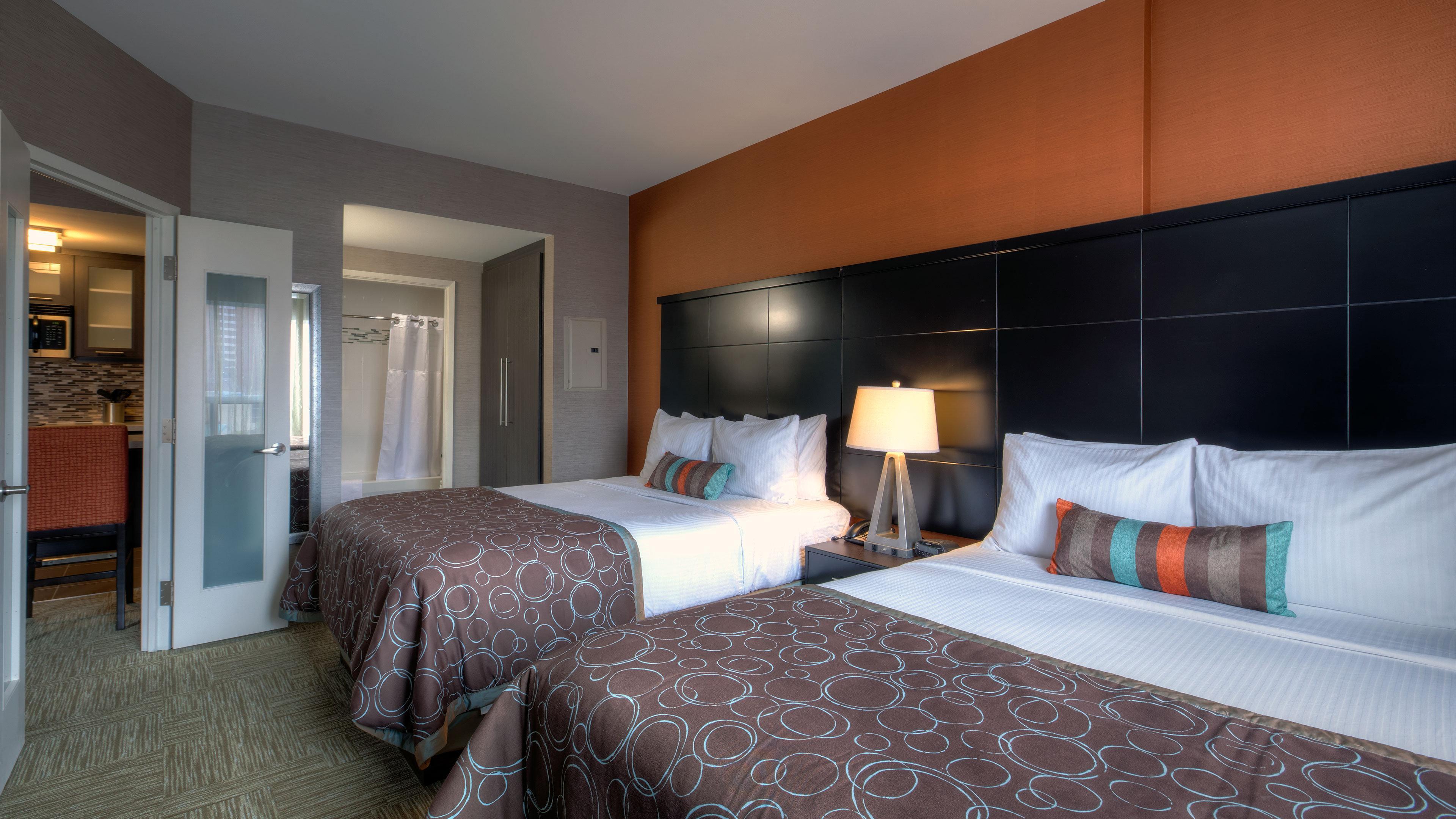 Staybridge Suites Hamilton - Downtown, An Ihg Hotel Ngoại thất bức ảnh