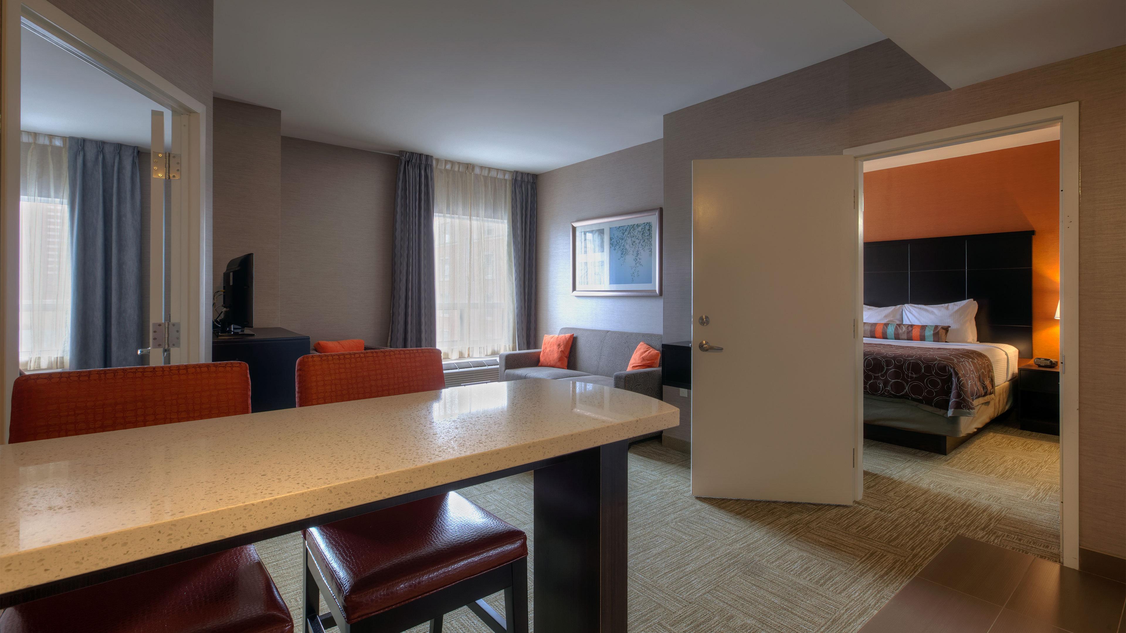 Staybridge Suites Hamilton - Downtown, An Ihg Hotel Ngoại thất bức ảnh